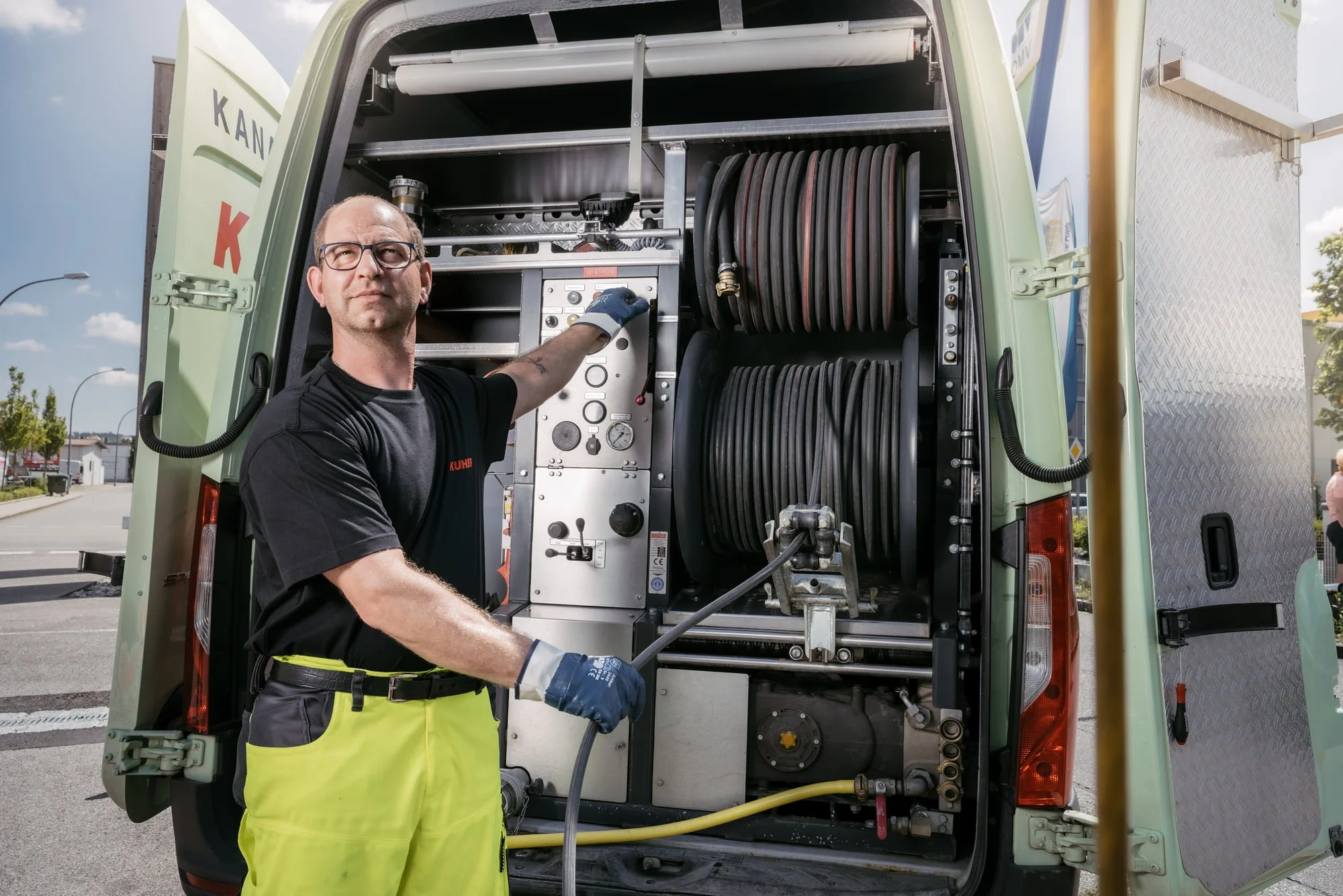 Saugbaggerarbeiten mit moderner Technik